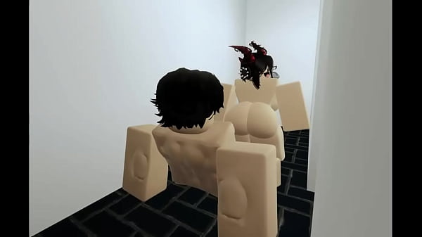 Having fun in the shower with a slut