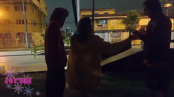 NOVINHA TATUADA DE CURITIBA QUIS DAR PRA DOIS NA PISTA DE SKATE