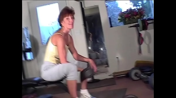 Maria Shadoes Redhead MILF Behind the Scenes (BTS) Workout Photoshoot