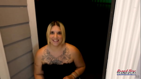 Curvy Inked Blonde Logan Lace Gets Her Wet Pussy Fingered And Drilled!