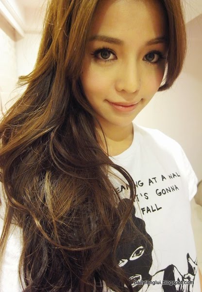 Tia Li Yufen (李毓芬) from Taiwan