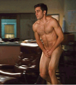Il famoso a nudo in GIF del giorno è: Jake Gyllenhaal