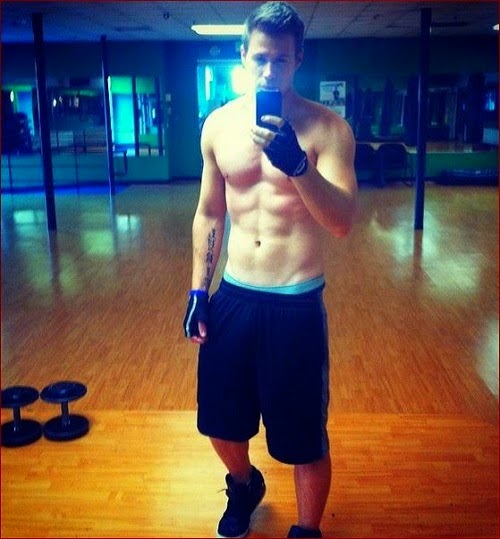 Ashley Parker Angel #SEXY su #INSTAGRAM