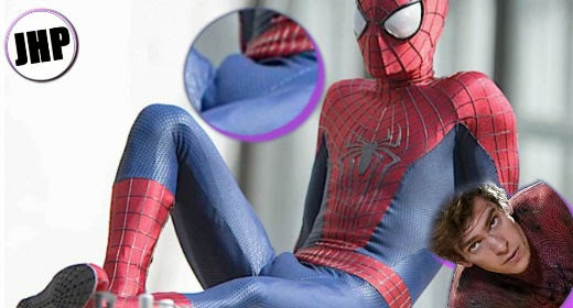 Andrew Garfield si eccita sul position di Spiderman!